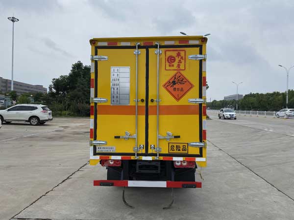 楚勝牌CSC5043XQYSH6型爆破器材運輸車